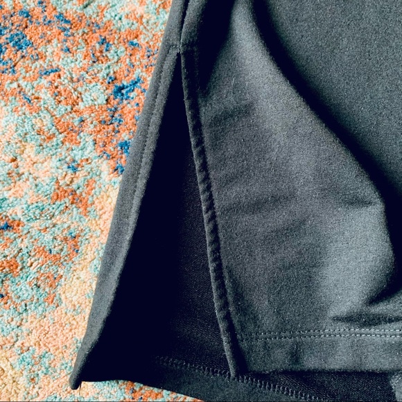 IMAN Black Tunic with Cutout Detailing, size S - Picture 5 of 7